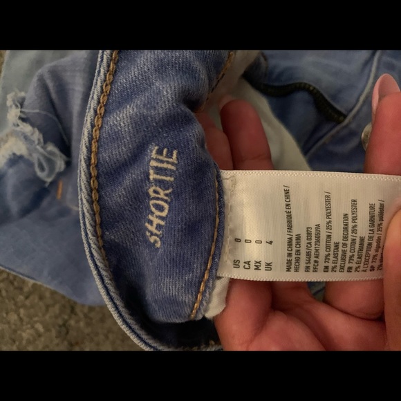 aeo jean shorts - Picture 3 of 3